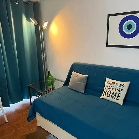 Ciel Apartment, 5 Minutes Walk From Beach! * Ýpsos