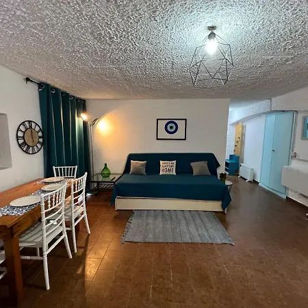 Daire Ciel Apartment, 5 Minutes Walk From Beach! *