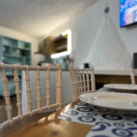 Ciel Apartment, 5 Minutes Walk From Beach! *